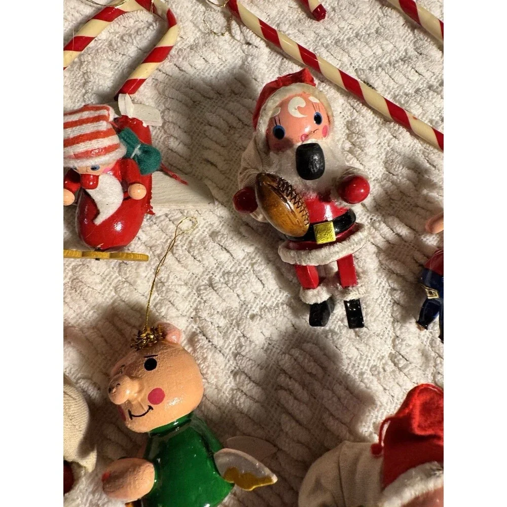 12 Vtg Tiny Painted Wooden santa pig Folk Art Mix